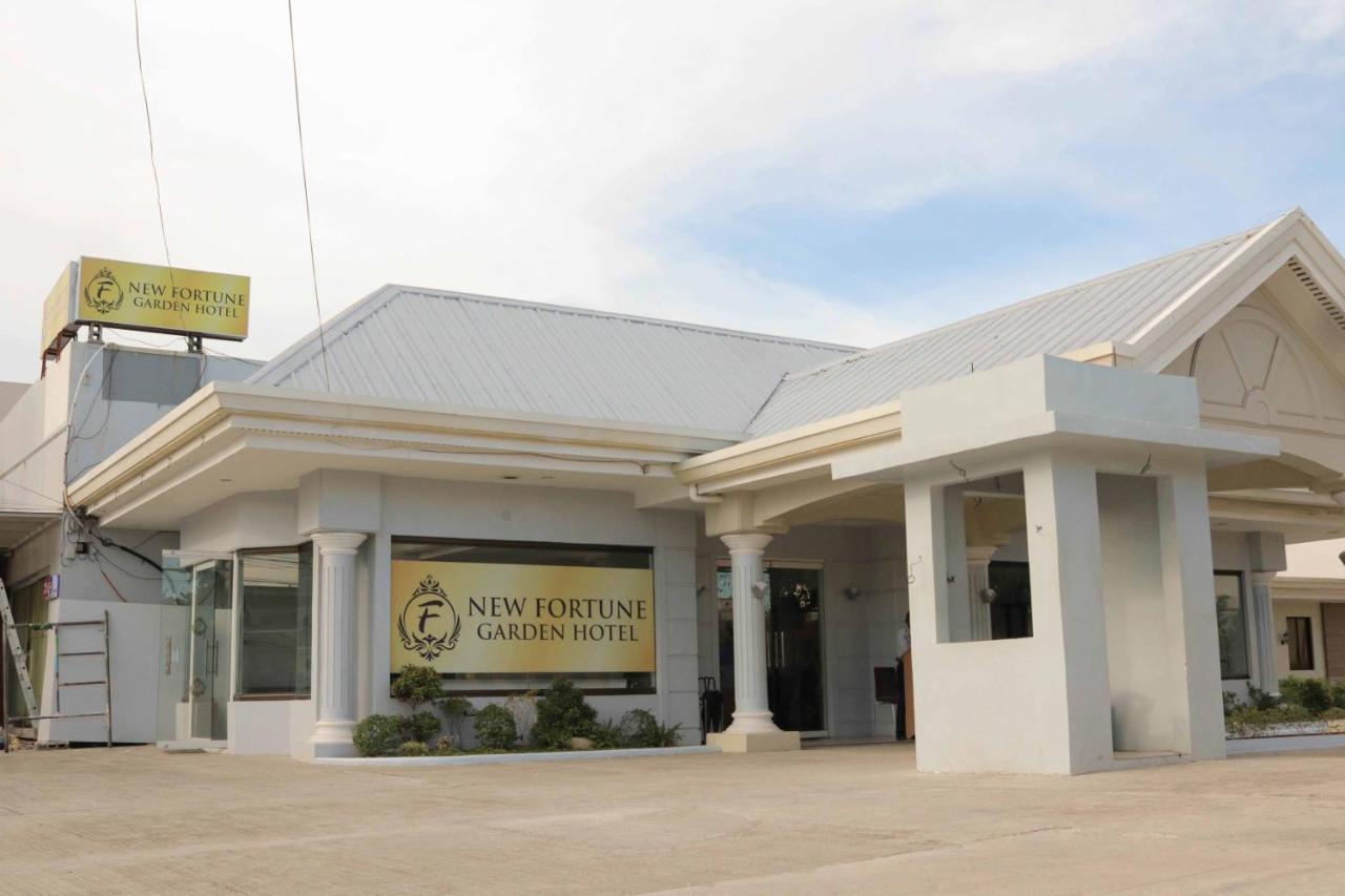 Hotel Reddoorz Premium @ Wireless Mandaue Cebu Extérieur photo